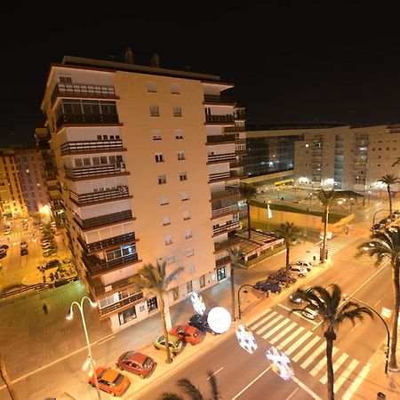 Guesting Velazquez Apartment Cádiz Exterior photo